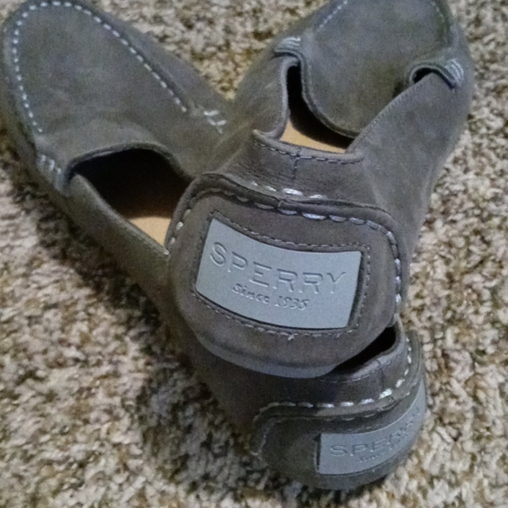 Shoes - Picture 3 of 5